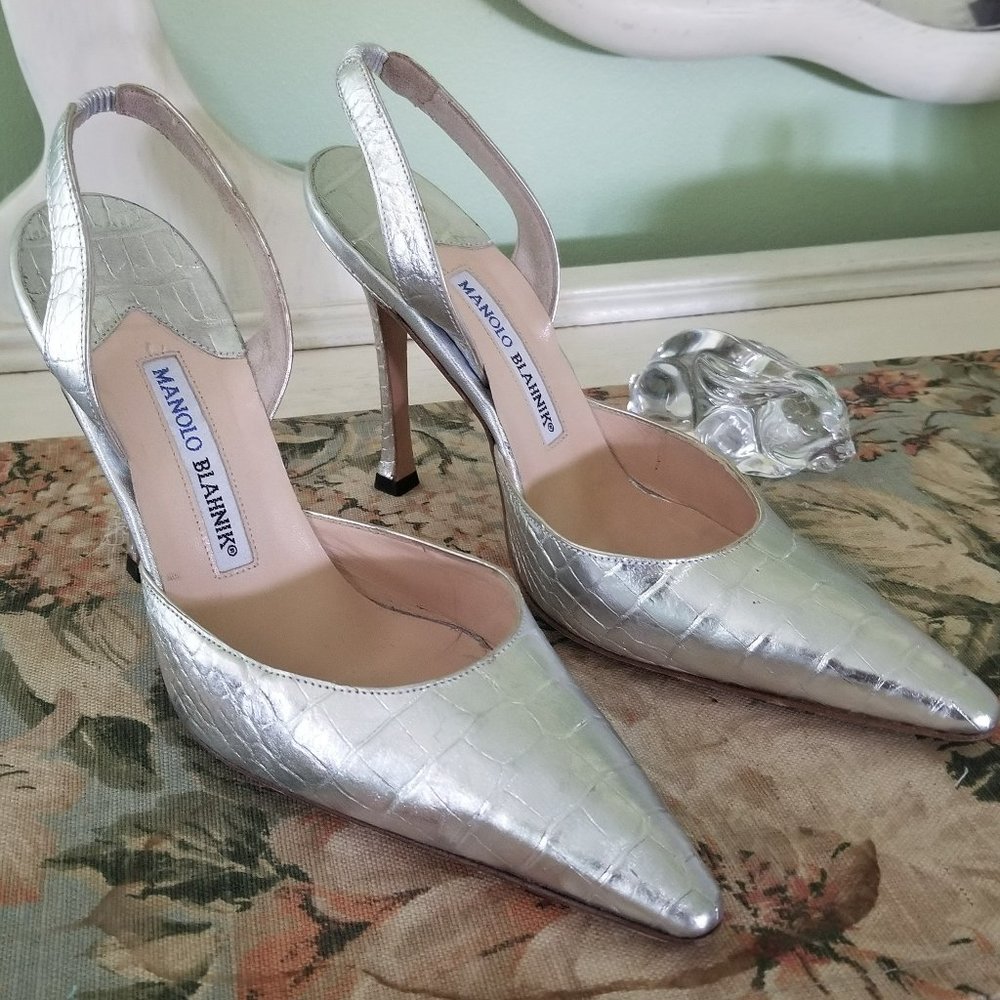 Manolo Blahnik Slingback Silver Pumps 38.5 (US 8)